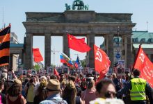 Photo of «Кощунственное решение»: как Москва отреагировала на запрет Берлином символики Великой Победы 8 и 9 мая