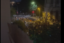 Photo of В Белграде начались столкновения протестующих с силовиками