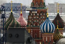 Photo of Исторический музей извинился за значки с храмом Василия Блаженного