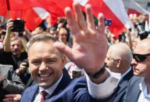 Photo of Из хулиганов в историки. Чем известен новый президент Польши Навроцкий