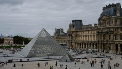 Photo of «Ювелирный магазин защищён лучше»: западные СМИ — о скандальном ограблении Лувра и «системном провале» Макрона