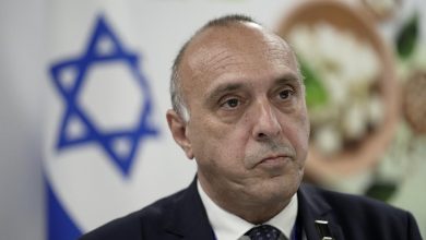 Photo of Новый посол Израиля в России прибыл в Москву