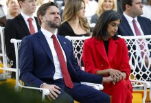 Photo of Вэнс захотел обратить жену в христианство и подвергся критике индийцев