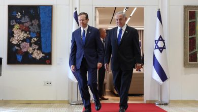 Photo of Axios узнал, что Нетаньяху попросил Трампа помочь ему с помилованием