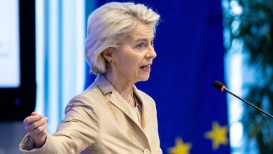 Photo of Politico предрекло крупнейший кризис для фон дер Ляйен с 1999 года